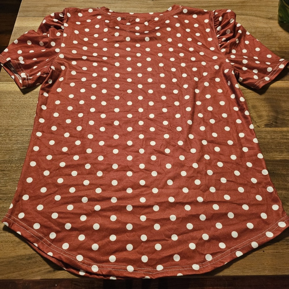 Red/White Polka Dot Shirt W Puff Sleeves, Rounded Hem. Boden Inspired - Picture 6 of 8